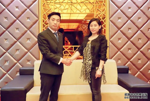 爆雷悲??！1200萬(wàn)人貪戀返利，電商大佬卷跑260億